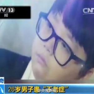 童颜永驻的苦恼：韩国26岁男子患不老症